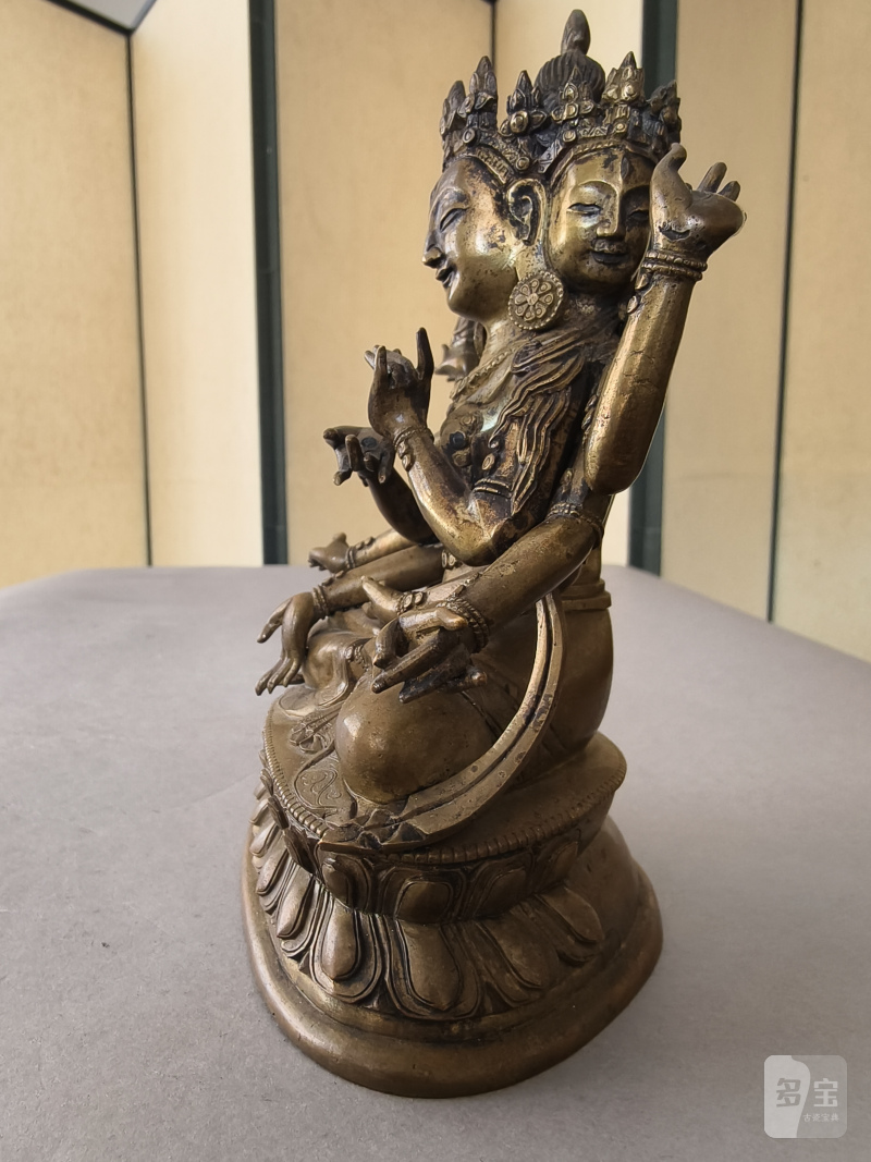 A BRONZE FIGURE OF USHNISHAVIJAYA - 图11